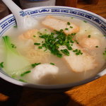 雲呑魚蛋麺